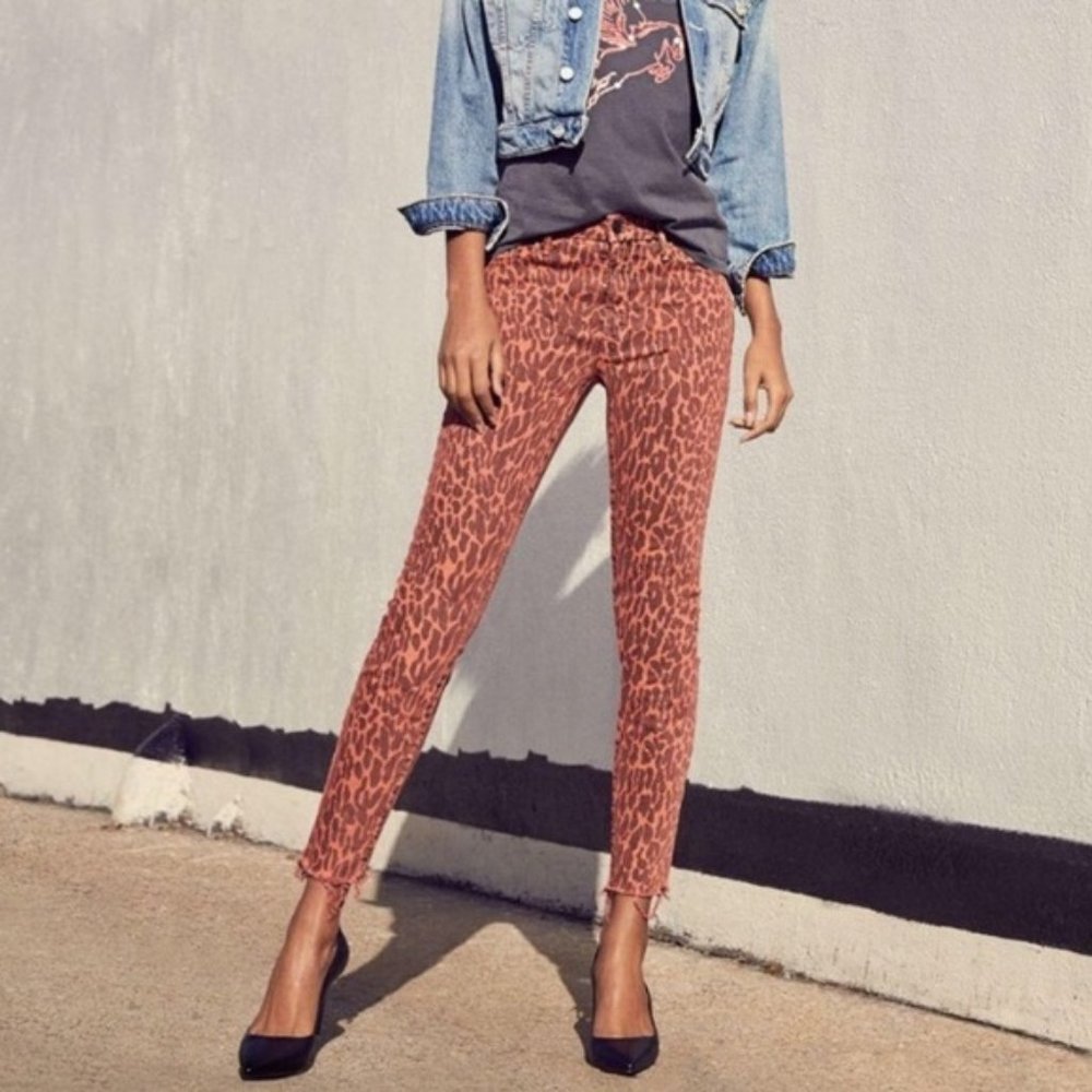 MOTHER The Looker Jeans Animal Attraction 27